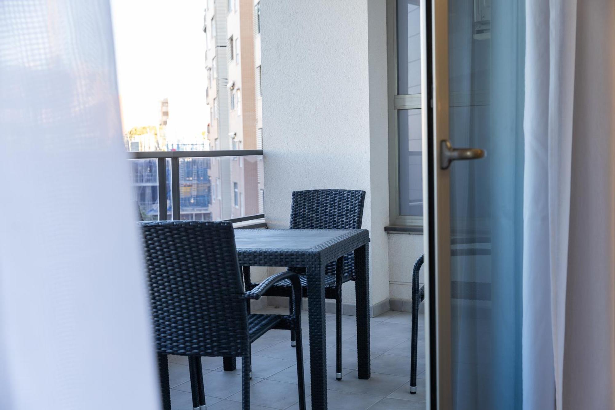 Guillman Suites Alicante Exterior photo